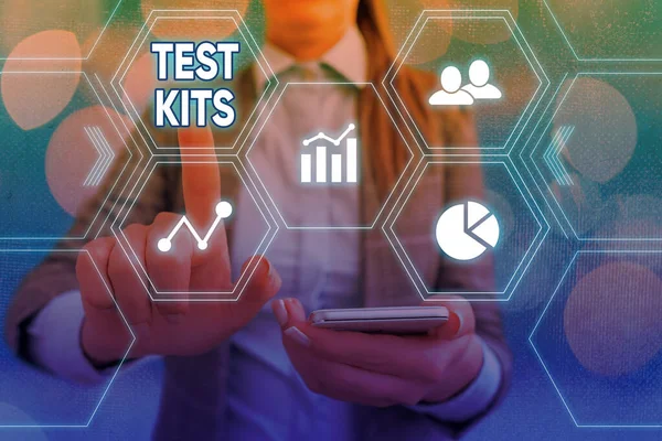 Nota escrita que muestra los kits de prueba. Herramientas de presentación de fotos de negocios utilizadas para detectar la presencia de algo en el cuerpo Rejillas y diferentes iconos último concepto de tecnología digital. — Foto de Stock