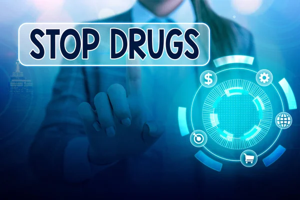 Texto escrito por palavra Stop Drugs. Conceito empresarial para pôr fim à dependência de substâncias como a heroína ou a cocaína. — Fotografia de Stock