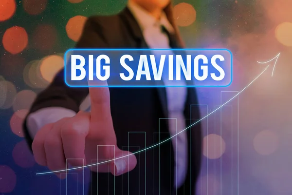 Conceptueel handschrift met Big Savings. Zakelijke foto presentatie inkomen niet uitgegeven of uitgesteld verbruik zet geld opzij Pijl symbool omhoog waaruit blijkt dat aanzienlijke prestatie. — Stockfoto