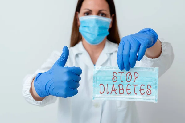 Texto de escritura de palabras Detener la diabetes. Concepto de negocio para prevenir la enfermedad del nivel elevado de glucosa en la sangre Muestra de análisis de sangre de laboratorio que se muestra para el resultado del análisis diagnóstico médico. — Foto de Stock