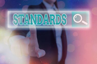Standartları gösteren kavramsal el yazısı. Otorite, özellik veya genel rıza ile kurulmuş bir şeyi gösteren iş fotoğrafı Web dijital gelecekçi ağ bağlantısı.