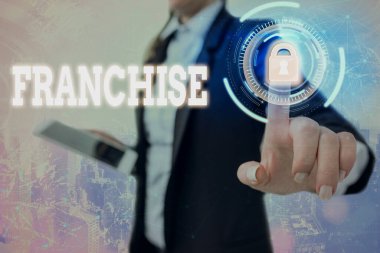 İmza işareti Franchise 'i gösteriyor. Web veri güvenlik uygulaması için grafik asma kilidi pazarlaması için bir birey veya gruba verilen kavramsal fotoğraf hakkı veya lisansı.