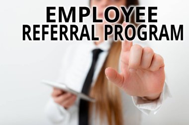 El yazısı Çalışan Referans Programı. Konsept, çalışanların acemi askerleri tanıttıkları için ödüllendirilmesidir. Model, seyrüsefer ilerlemesini sembolize eder..