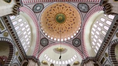 İç görünümünde Süleymaniye Camii Istanbul, Türkiye'de Octomer 31 2014.