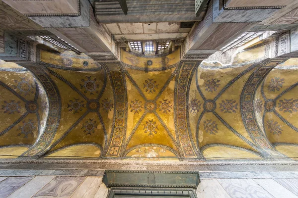 Museo Haghia Sophia en el distrito de Fatih de Estambul, Turquía —  Fotos de Stock