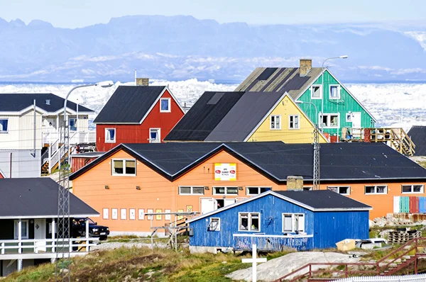 Os edifícios coloridos de Ilulissat — Fotografia de Stock