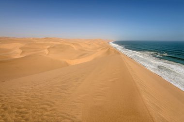 Namib Çölü sandviç Harbour, Namibya yakınındaki kıyı şeridi