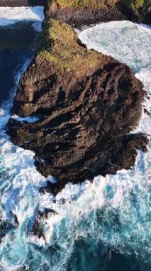 Kuzey Tenerife 'de deniz manzarası.