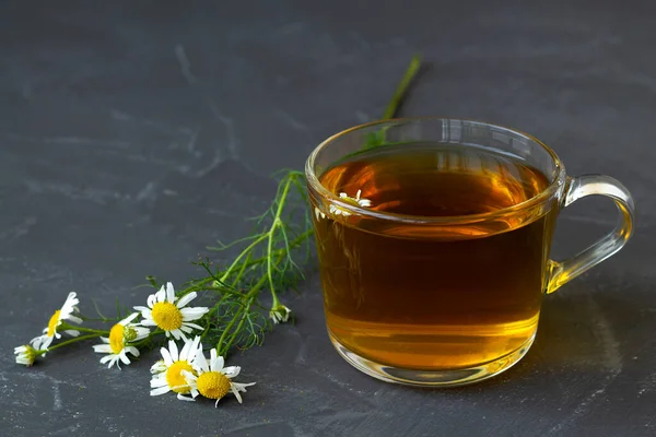 Mug Chamomile Tea Glass Cup Iced Herbal Chamomile Tea Black — Stock Photo, Image