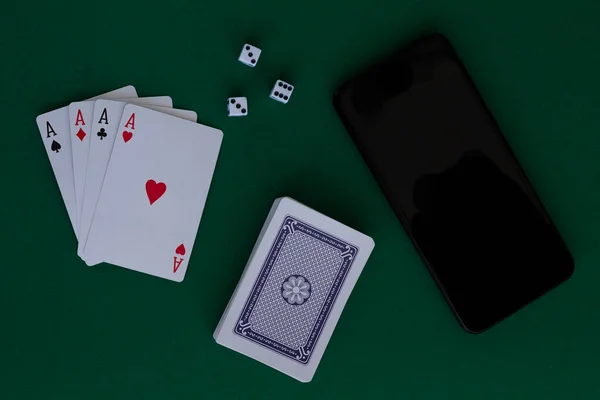 Juegos Poker Hearts Online Cuatro Ases Con Dados Teléfono Casino — Foto de Stock