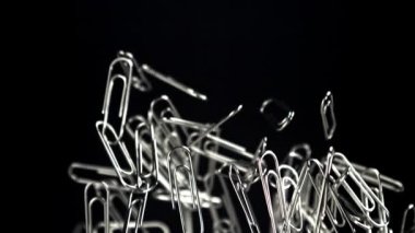 Ataçlar uçar ve düşer. 1000 fps 'de yüksek hızlı bir kamerayla çekildi. Yüksek kaliteli FullHD görüntüler