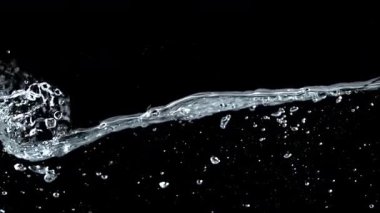 Hava kabarcıklı süper yavaş su dalgaları. 1000 fps 'de yüksek hızlı bir kamerayla çekildi. Yüksek kaliteli FullHD görüntüler