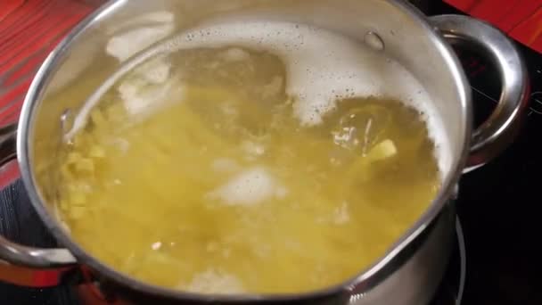 Pasta Preparada Água Fervente — Vídeo de Stock