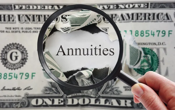 Annuities looking glass — Stock Photo, Image