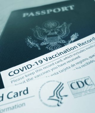 ABD HKM tarafından Coronavirus 'a karşı bölünmez bir aşı yapıldığını belirten COVID-19 Aşı Kayıtlı ABD pasaportu                                 
