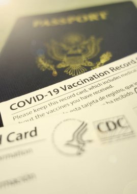 ABD HKM tarafından Coronavirus 'a karşı bölünmez bir aşı yapıldığını belirten COVID-19 Aşı Kayıtlı ABD pasaportu  
