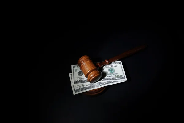 Gavel on black — Stock Photo, Image