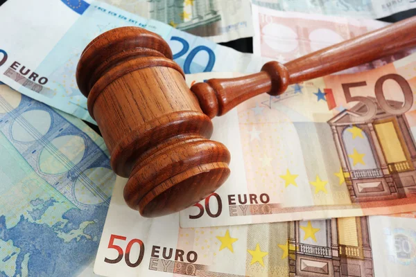 Rachunki i euro — Zdjęcie stockowe