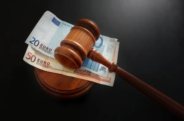 Euros and gavel — Stock Photo, Image