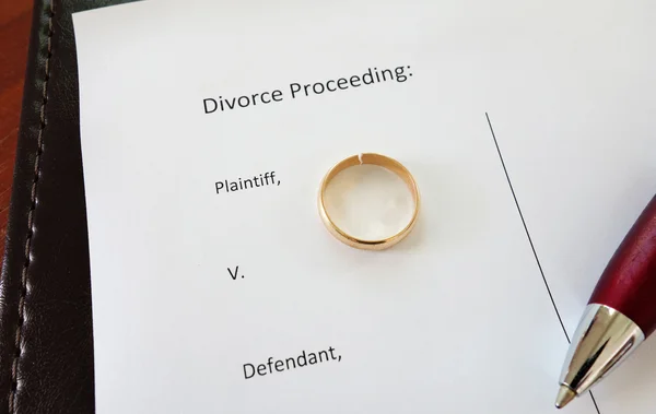 Anel de divórcio — Fotografia de Stock