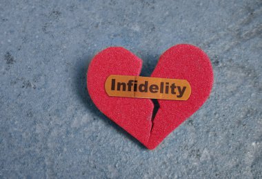 Broken Infidelity heart clipart