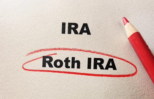Roth IRA kırmızı daire — Stok fotoğraf
