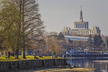 Herastrau park ve özgür basın evi
