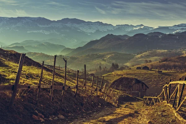 Romeno manhã paisagem rural — Fotografia de Stock