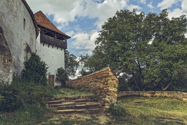 Försvarstorn i kyrkan Viscri, Rumänien — Stockfoto