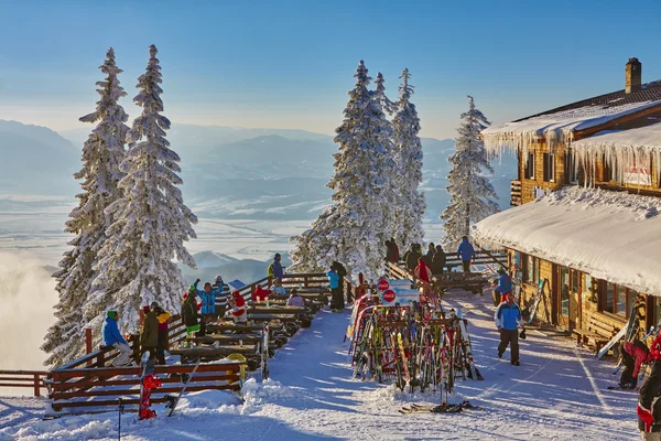 Postavaru 小屋，罗马尼亚 Poiana Brasov — 图库照片