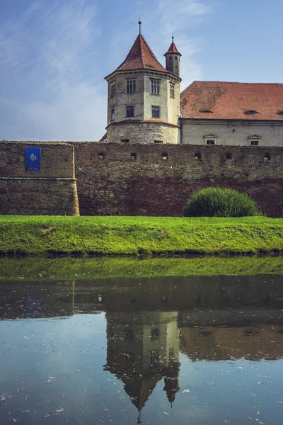 Крепость Фагарас, город Фагарас, Румыния — стоковое фото