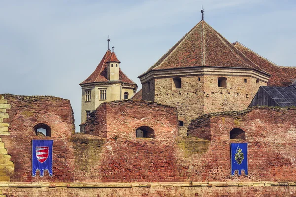 Fagaras fortress, Fagaras, Румунія — стокове фото