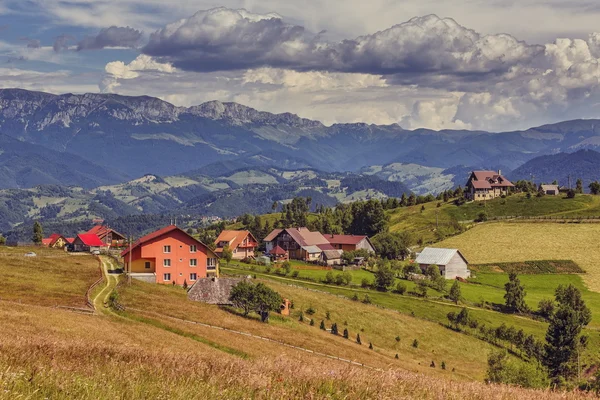 Ländliche Berglandschaft — Stockfoto