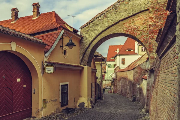 Backstreet nézet, Sibiu, Románia — Stock Fotó