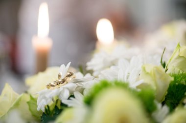 Evlilik yüzükleri.