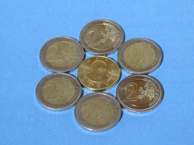 Vatikan para EUR sikke tarafından çevrili