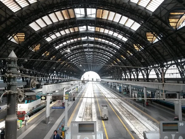 Dworca kolejowego Milano centrale — Zdjęcie stockowe