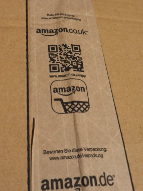 Amazon logo karton kutu