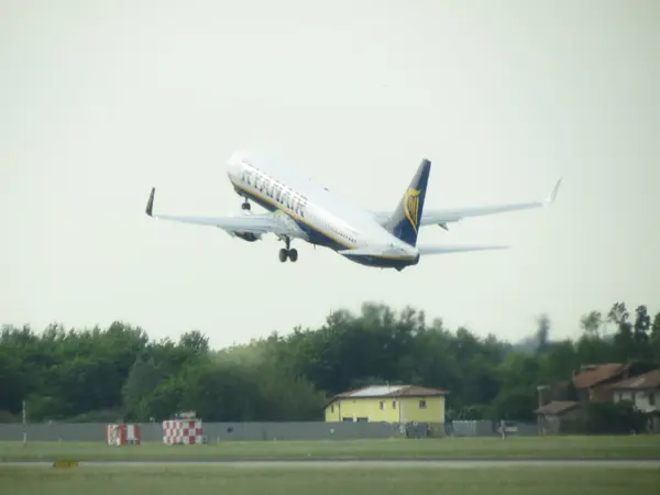 Bologna Italia Circa Mayo 2014 Aeronaves Ryanair Durante Despegue — Foto de Stock