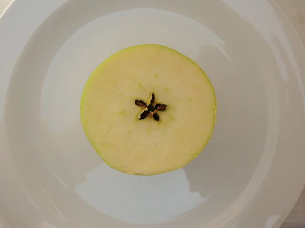 Meia Maçã Amarela Malus Domestica Fruta Vegan Comida Vegetariana — Fotografia de Stock