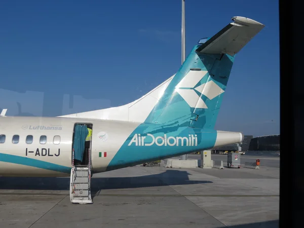 Schwechat Wien Österrike Mars 2013 Flygplan Air Dolomiti Flygbolagens Austrian — Stockfoto