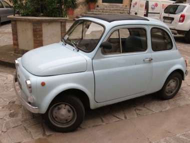 Soluk mavi Fiat 500