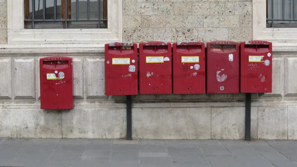 Siena Italy Circa April 2016 Ряд Почтовых Ящиков Отправки Почты — стоковое фото