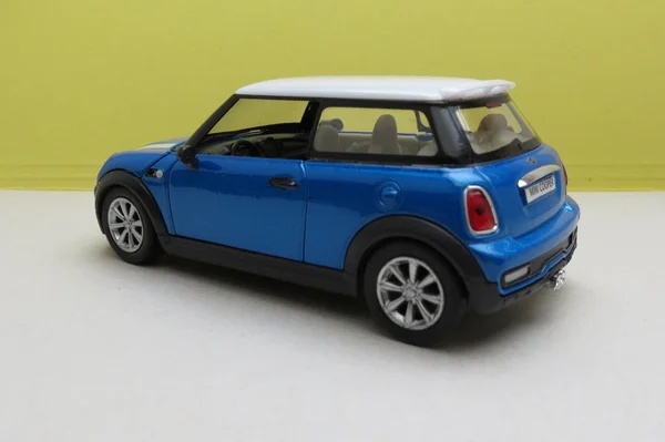 Luz azul Mini Cooper carro (2013 versão ) — Fotografia de Stock