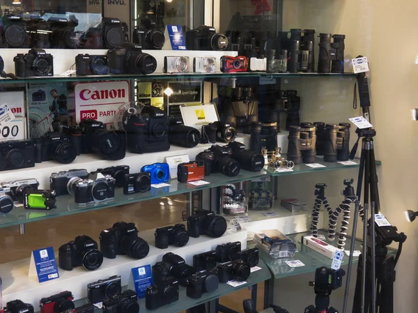 Florence Italië Circa Juli 2016 Camera Verrekijkers Tentoongesteld Koop — Stockfoto