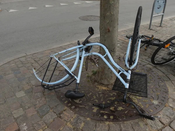 Aka Cykel Cykel Eller Cykla Utan Dess Bakre Hjulet — Stockfoto