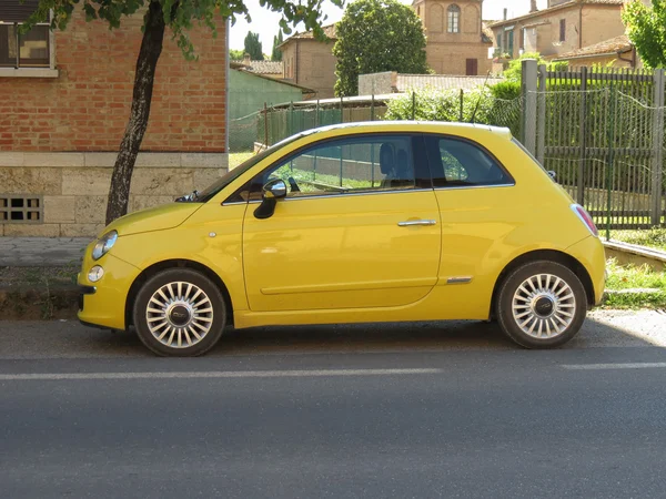 Rom Italien Circa Juli 2016 Gul Fiat Nya 500 Bil — Stockfoto