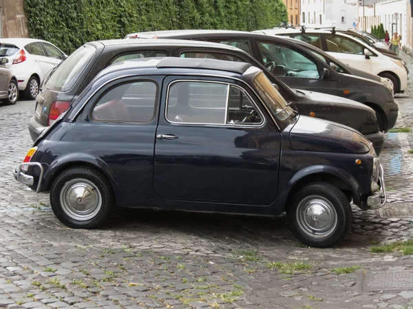 Rom Italien Circa Juli 2016 Svart Fiat 500 Bil Gata — Stockfoto