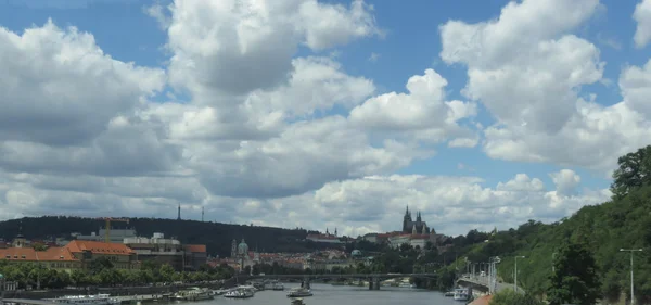 Prague República Checa Circa Julho 2016 Centro Cidade Com Rio — Fotografia de Stock