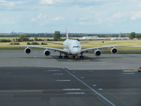 Airbus A380 des compagnies aériennes Emirates — Photo